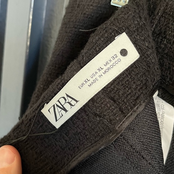 Zara Black Maxi Skirt with Gold Buttons - Picture 7 of 9